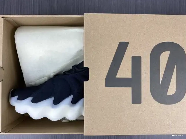 H68031 YEEZY 400 ADIDAS 0625